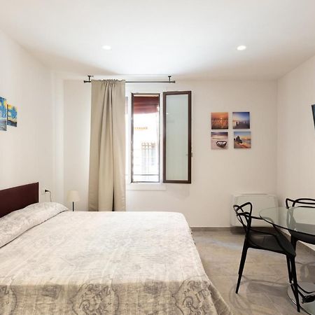 Goito 3, Bologna By Short Holidays Buitenkant foto